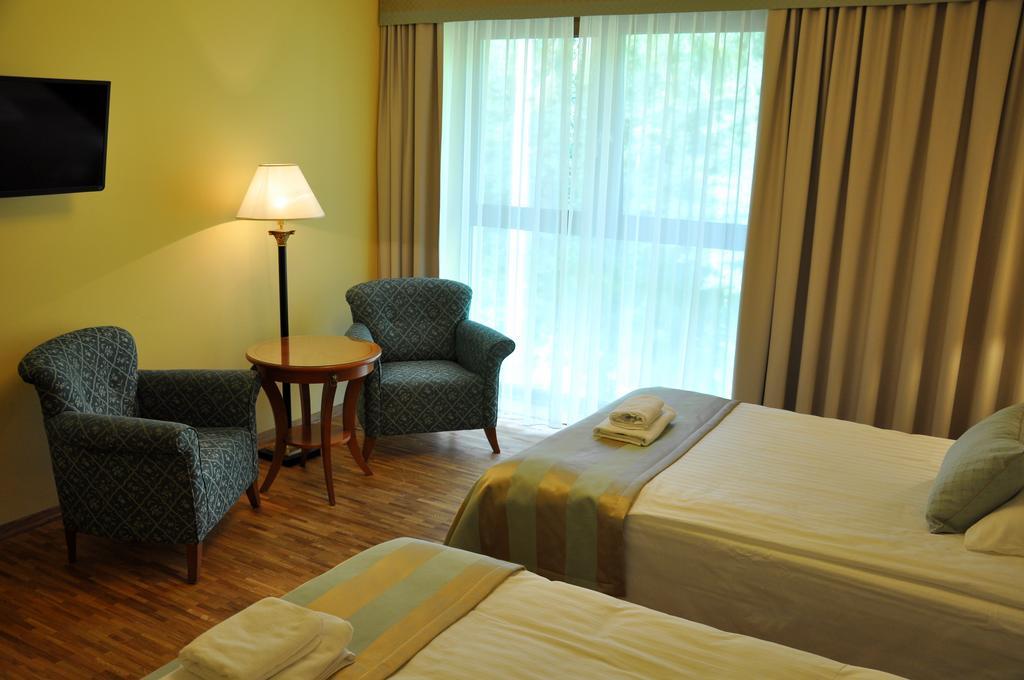 Hotel Mir-Jan Spa Ladek-Zdroj Room photo