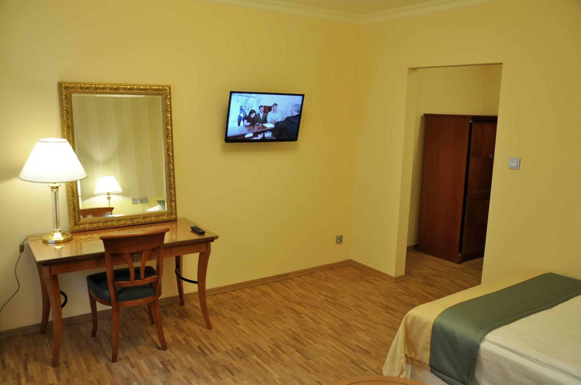 Hotel Mir-Jan Spa Ladek-Zdroj Room photo